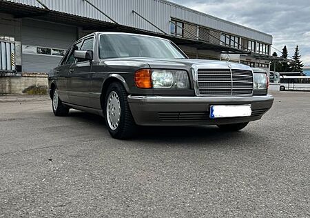 Mercedes-Benz 300 SE
