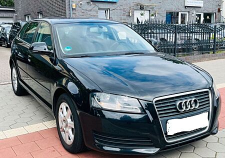 Audi A3 2.0 TDI (DPF) S tr. Attraction Sportback