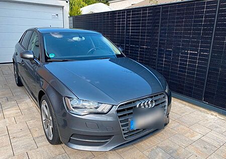 Audi A3 1.6 TDI S tronic Ambiente Sportback Ambiente