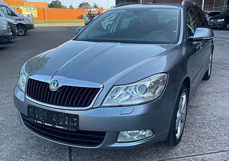 Skoda Octavia Combi Elegance/AUTOMATIK/Xenon/NAVI/SHZ