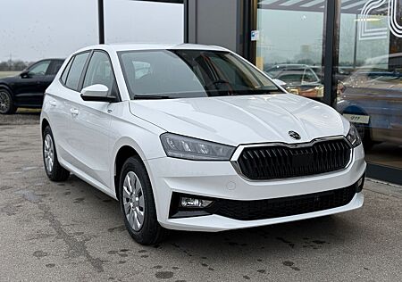 Skoda Fabia 1.0 KLIMA TELEFON WINTER SHZG 5JAHRE GARAN