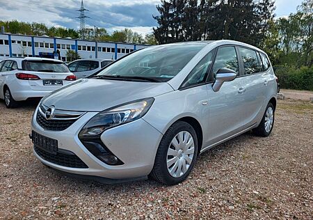 Opel Zafira Tourer . 2.0 CDTI. Edition. PDC.