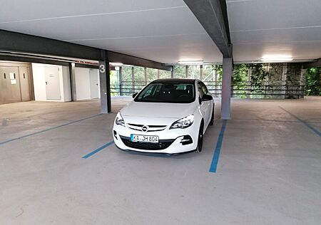 Opel Astra OPC 1.4 Turbo EcoFlex