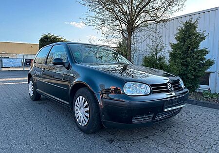VW Golf Volkswagen 1.4 /klima/Tüv