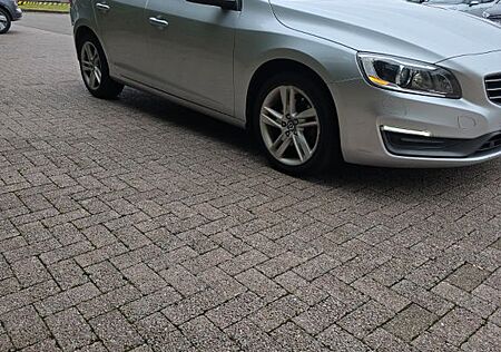 Volvo V60 D4 Business Edition Business Edition