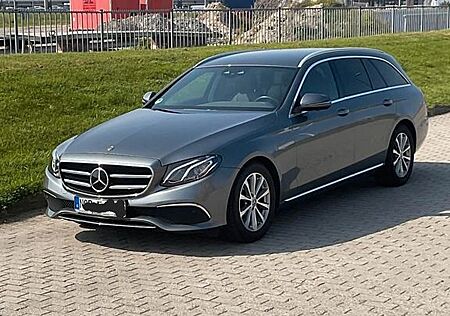 Mercedes-Benz E 200 d T Autom. -