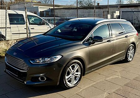Ford Mondeo Turnier Titanium /Automatik/ TÜV NEU