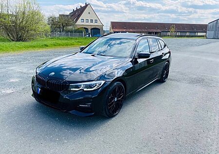 BMW 330i xDrive Touring M Sport mit AHK