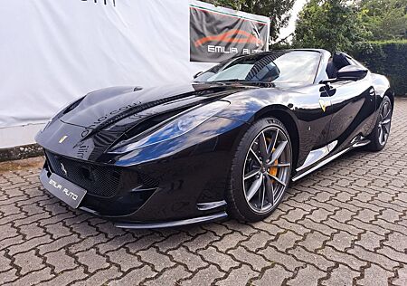 Ferrari 812 GTS tolle Konfiguration mit viel Carbon, MwSt