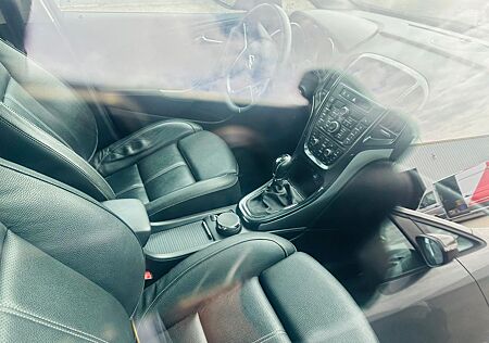 Opel Astra Sports Tourer 1.4 T eco Exklusiv 88 S/...