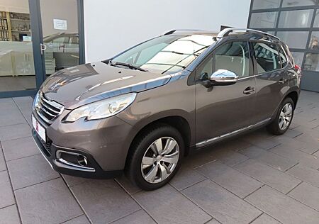 Peugeot 2008 PureTech 110 Allure Klima/Tempomat/Sitzhzg.