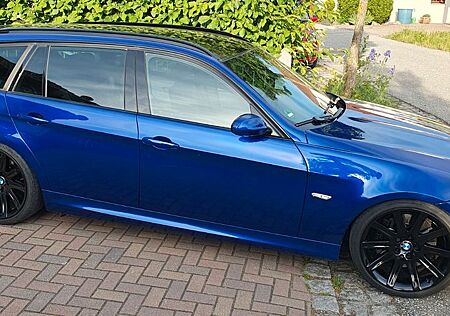 BMW 335xi Touring