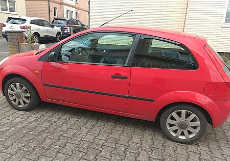 Ford Fiesta 1.3 51 kW Trend Trend