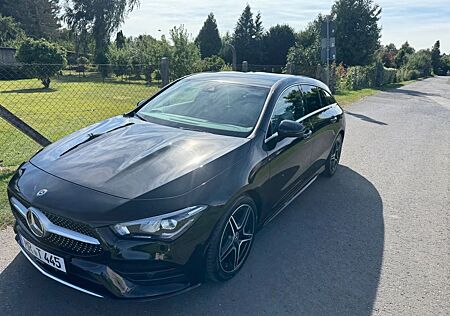 Mercedes-Benz CLA 180 Shooting Brake - AMG-Line