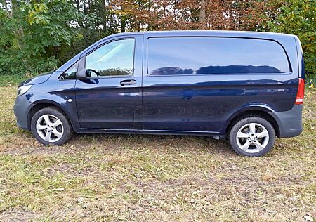 Mercedes-Benz Vito 119 Kasten, 4x4, LED Licht, Rückfahrkamera