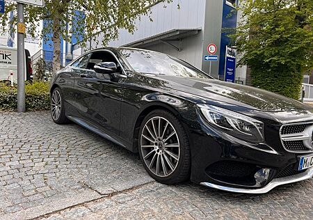 Mercedes-Benz S 500 gebraucht kaufen Mercedes-Benz S 500 4MATIC Coupé -AMG Line