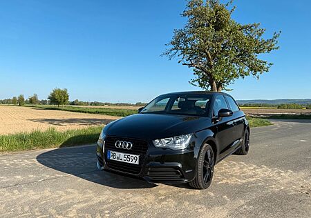 Audi A1 1.2 TFSI Attraction Sportback Klima 8-fach