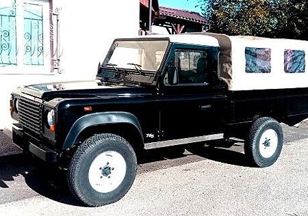 Land Rover Defender 110 Td5 pick-up HCPU RESTORED