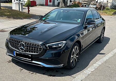 Mercedes-Benz E 300 e Autom. -