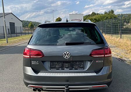 VW Golf Volkswagen 2.0 TDI 135kW SCR DSG 4MOTION Alltrack ...