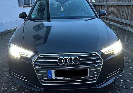 Audi A4 2.0 TDI sport Avant sport