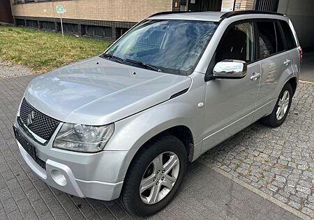 Suzuki Grand Vitara 2.0 Comfort