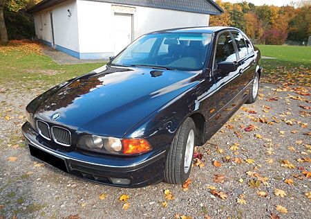 BMW 523i A utom. LPG