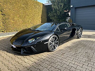 Lamborghini Aventador LP 700-4