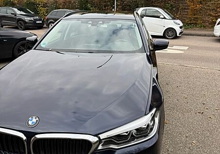 BMW 520d Touring A LEDER Sport Line
