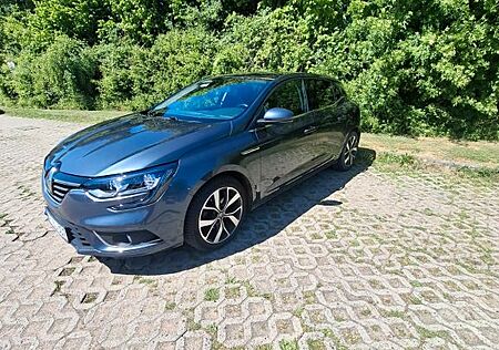 Renault Megane TCe 140 GPF Bose Edition Bose Edition