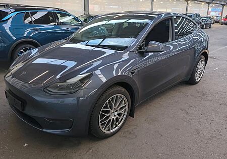 Tesla Model Y Long Range Dual AWD