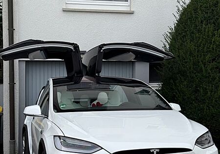 Tesla Model X *LONG RANGE*6 SITZE*ALL WHITE!