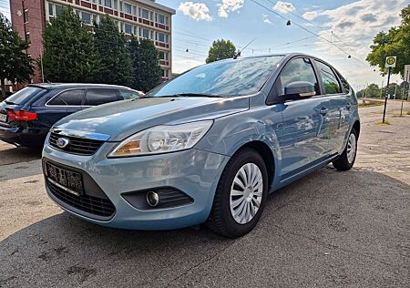 Ford Focus 1,8 Style KLIMA-SHZ-KAMERA