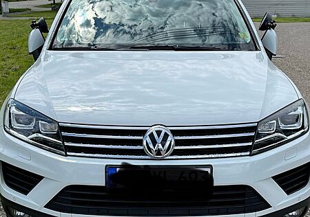 VW Touareg Volkswagen 3.0 V6 TDI SCR Tiptr. Exclusive Excl...