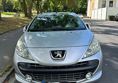 Peugeot 207 CC Premium 150 THP Premium (TÜV 09/26)