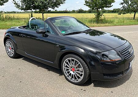 Audi TT Roadster 1.8T 132 kW - Service TÜV NEU