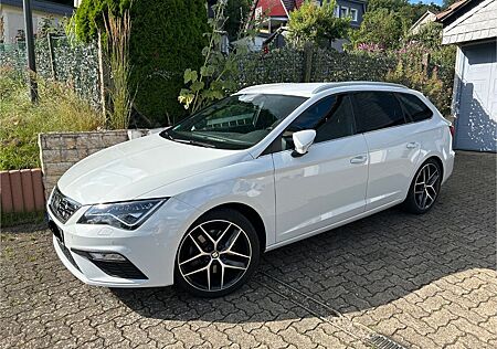 Seat Leon ST 2.0 TSI 190PS DSG FR *AHK*VC*TEMP*8fach