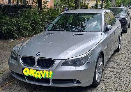 BMW 520i - 6 zylinder