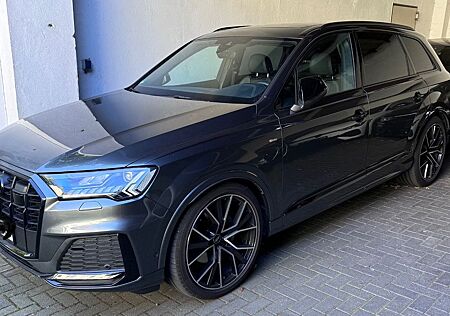 Audi Q7 50 TDI quattro tiptronic S line