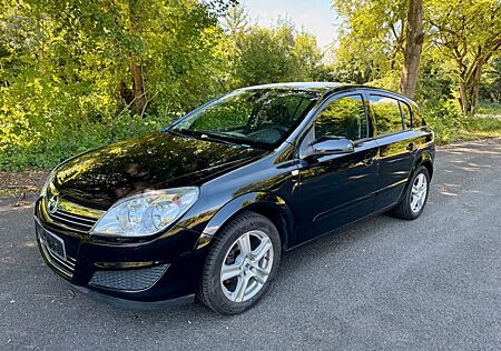 Opel Astra mit frischem TÜV & Inspektion