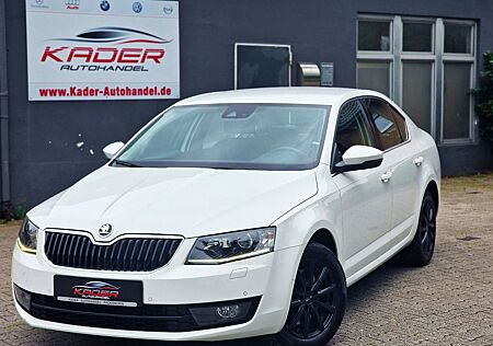 Skoda Octavia Limo Elegance Autom BiXenon Navi Spurass