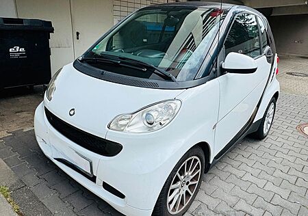 Smart ForTwo coupé 1.0 52kW-70 Ps ,Klima, TÜV 2027,