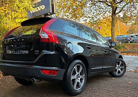 Volvo XC 60 XC60 D5 AWD VOLL!! STANDHEIZUNG KAMERA TOTWINKEL