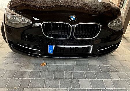 BMW 116i Sport Line Sport Line