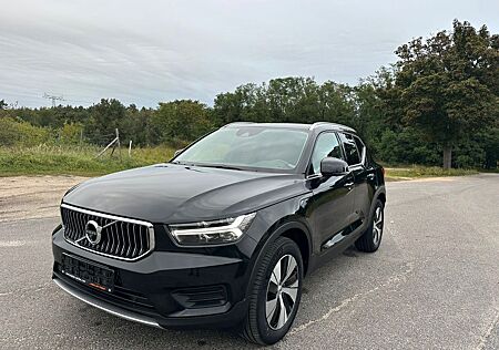 Volvo XC 40 XC40 T4 Hybrid-Benzin- Automatik-Kamera-211 hp