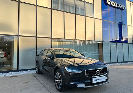 Volvo V90 Cross Country Plus AWD