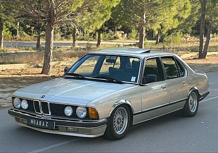 BMW 735