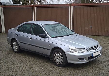 Honda Accord 1.8i S S