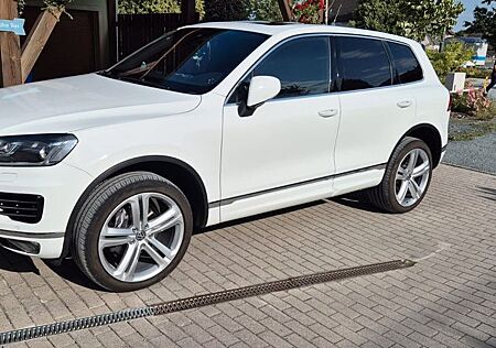 VW Touareg Volkswagen 3.0 V6 TDI SCR Tiptronic BMT BlueMot...