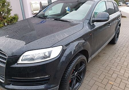 Audi Q7 4.2 TDI quattro tiptronic s-Line